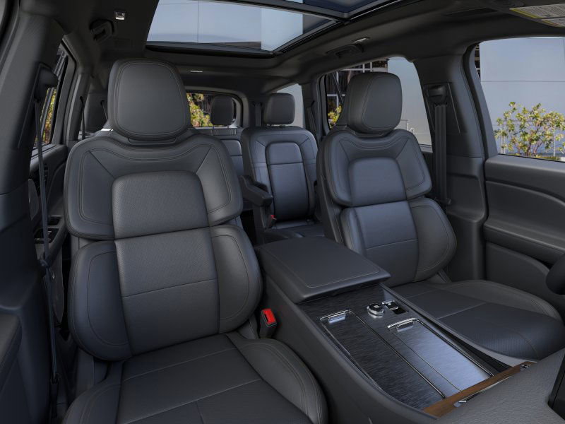 New 2025 Lincoln Aviator Reserve w/ Equipment Group 201A image 9