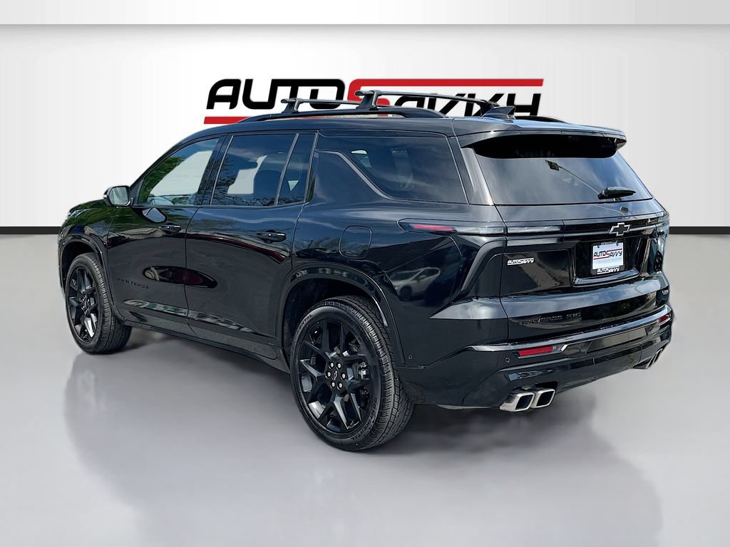 Used 2025 Chevrolet Traverse RS w/ LPO, Floor Liner Package AWD/4WD image 5
