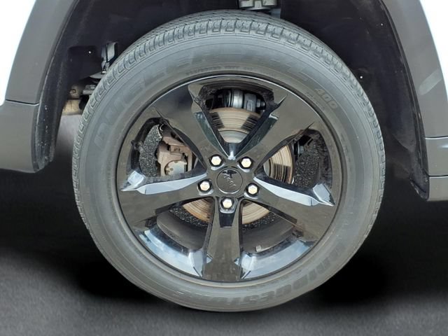 Used 2023 Jeep Grand Cherokee Altitude AWD/4WD image 7