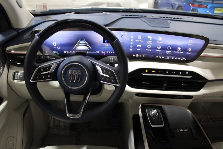 Certified 2025 Buick Enclave Avenir w/ Super Cruise Package image 32