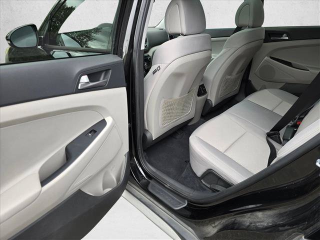 Used 2017 Hyundai Tucson Value FWD image 18