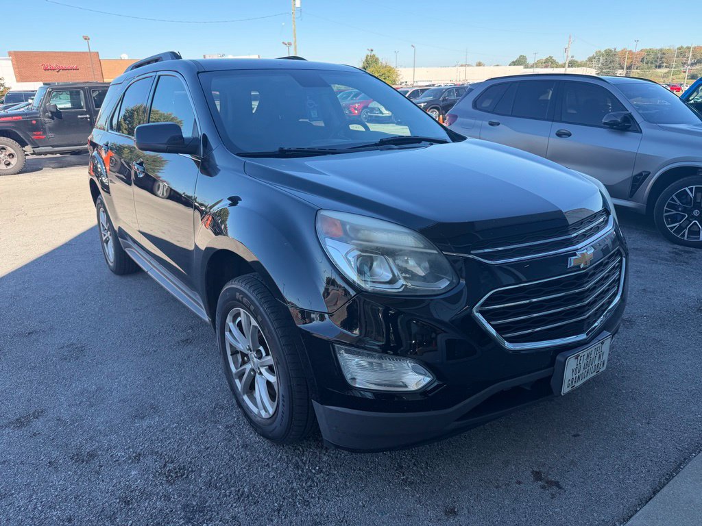 Used 2017 Chevrolet Equinox LT FWD image 2
