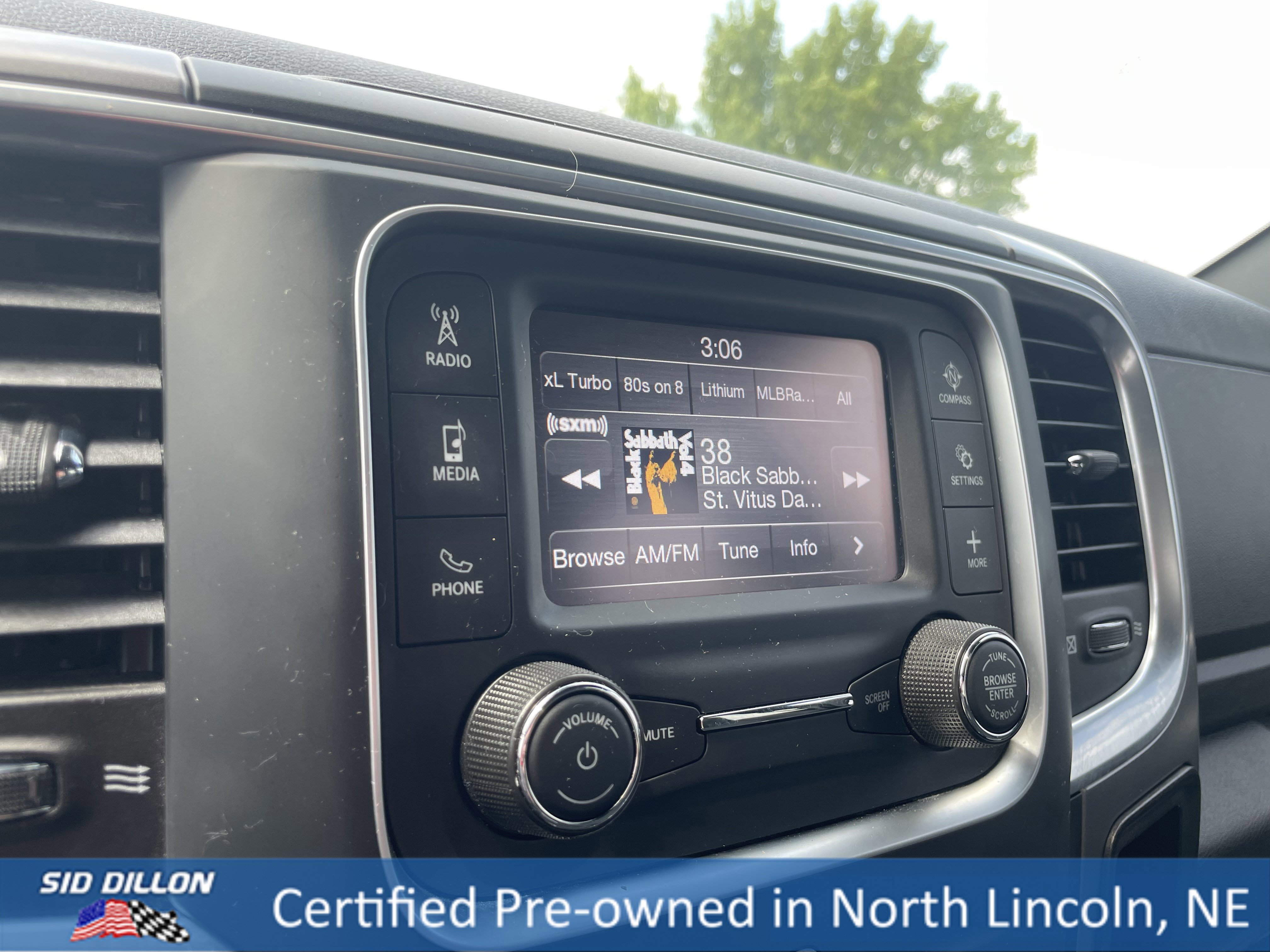 Used 2022 RAM 1500 Classic Warlock image 12