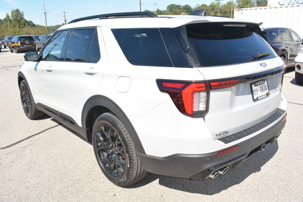 New 2027 Ford Explorer ST w/ Sun And Sound Package AWD/4WD image 5