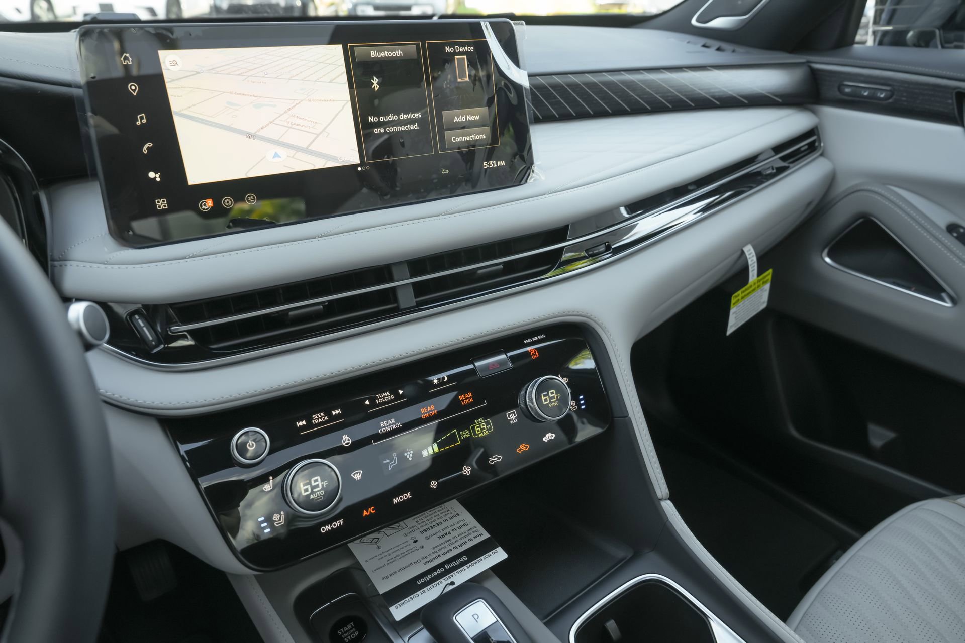 New 2026 INFINITI QX60 Autograph w/ Dark Cargo Package image 9