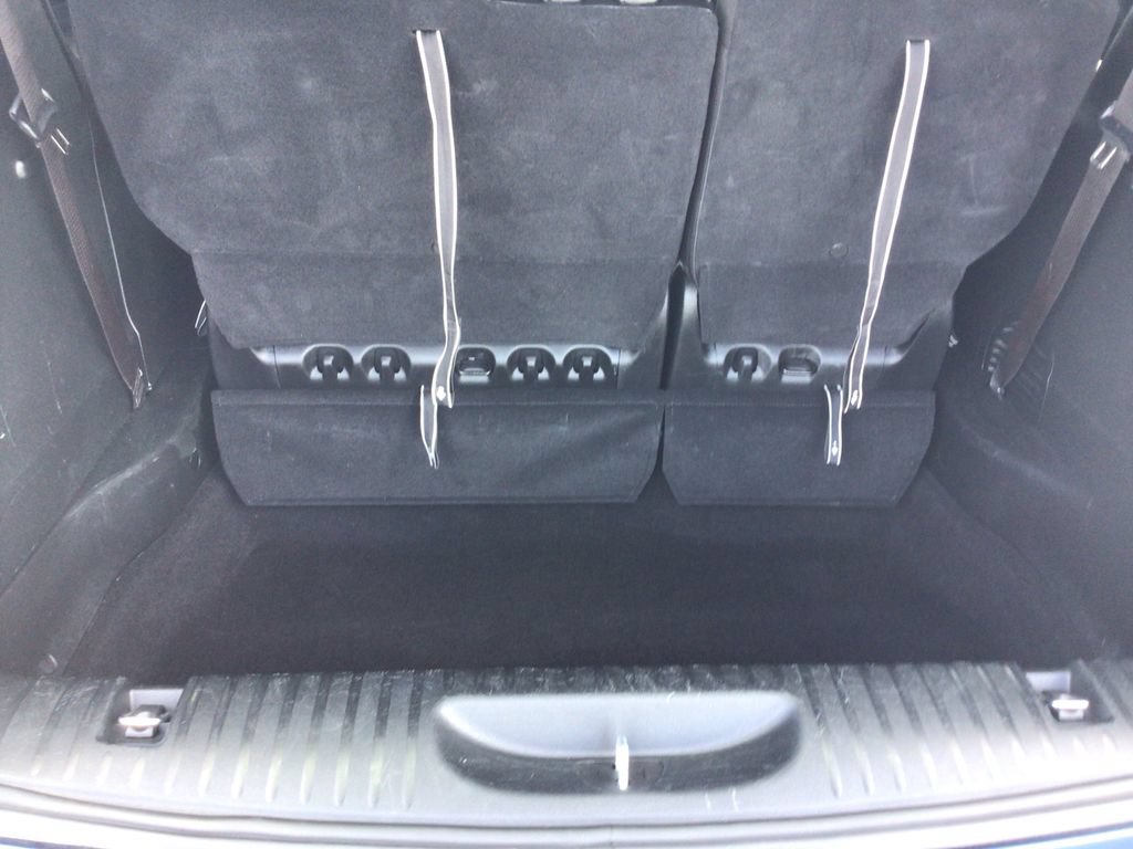 Used 2025 Chrysler Pacifica Limited FWD image 13