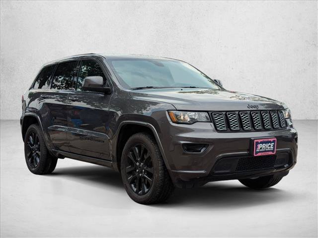 Used 2017 Jeep Grand Cherokee Altitude AWD/4WD image 3