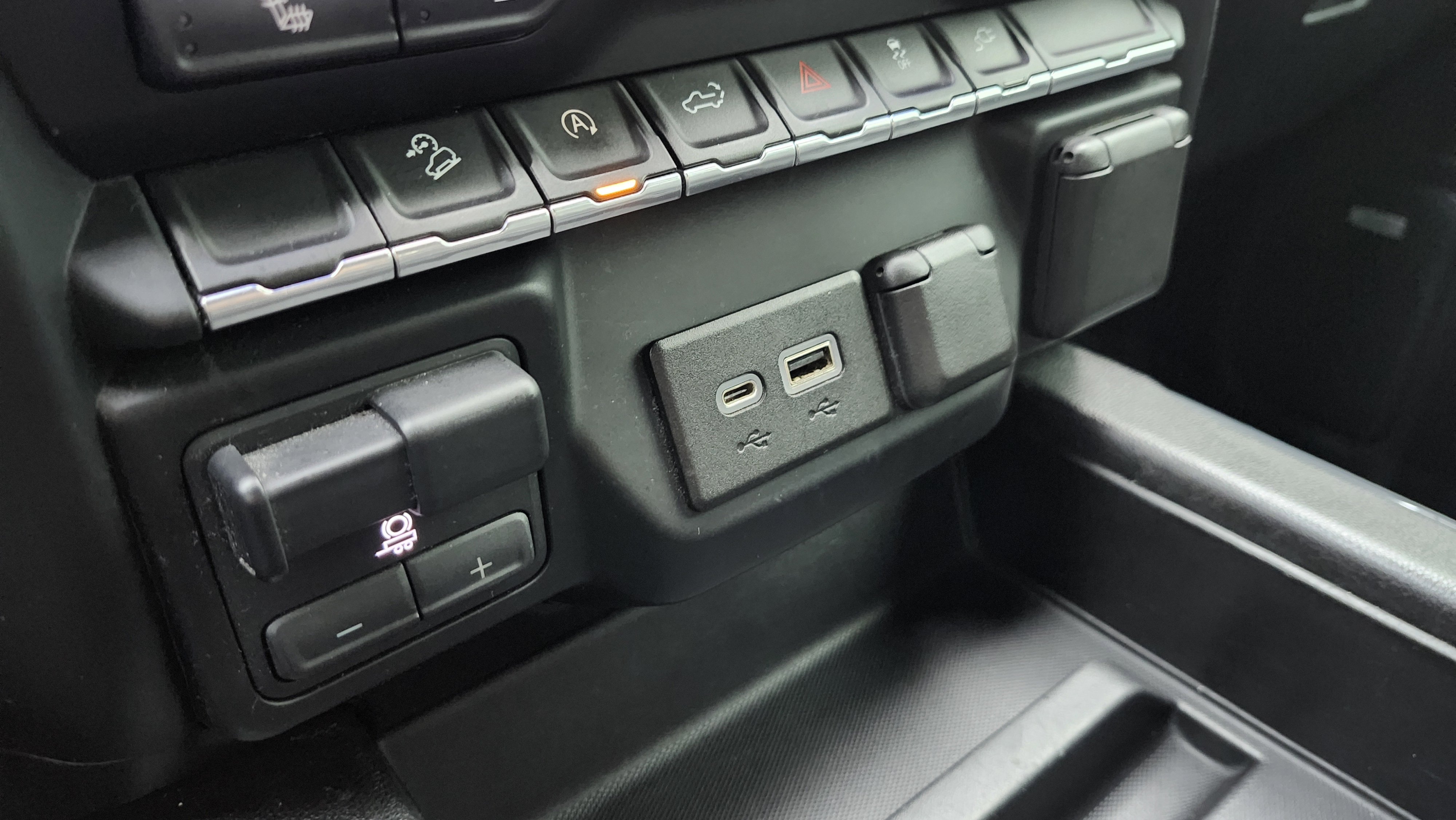 Used 2019 Chevrolet Silverado 1500 LT Trail Boss image 8