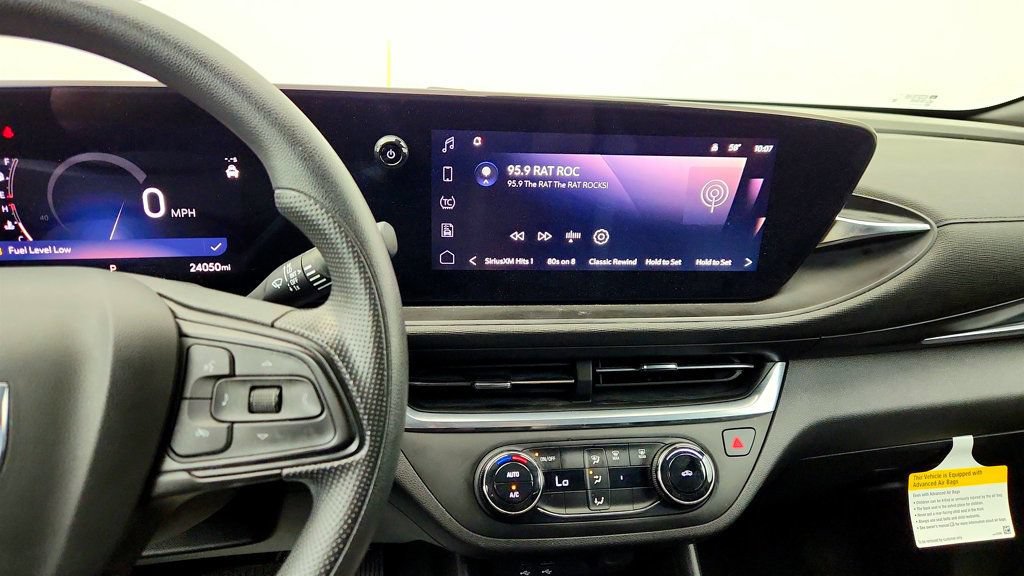 Used 2024 Buick Envista Preferred FWD image 17