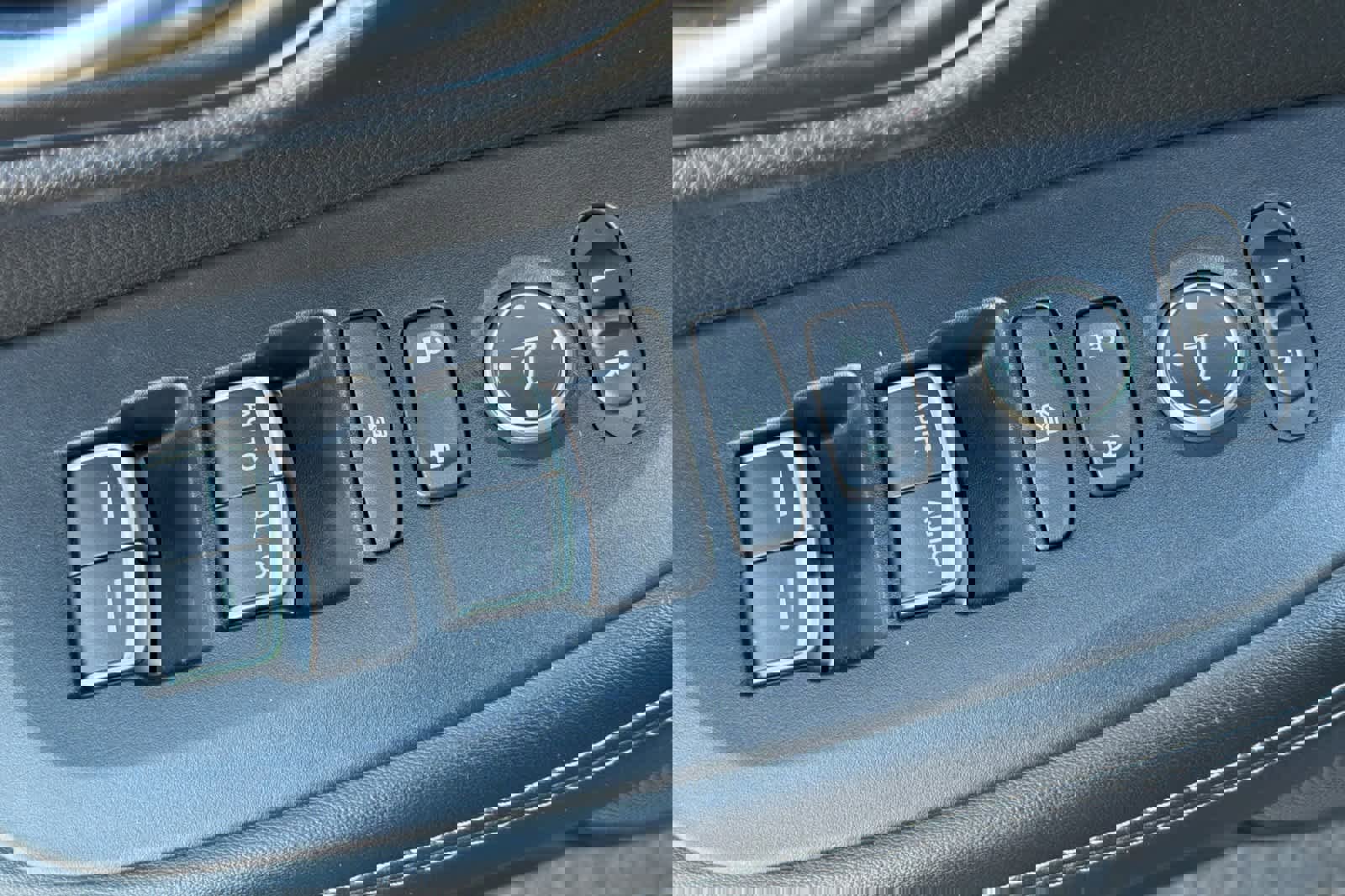 Certified 2025 Honda HR-V EX-L image 15