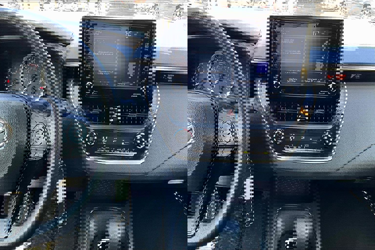 Used 2022 Toyota Corolla LE image 6