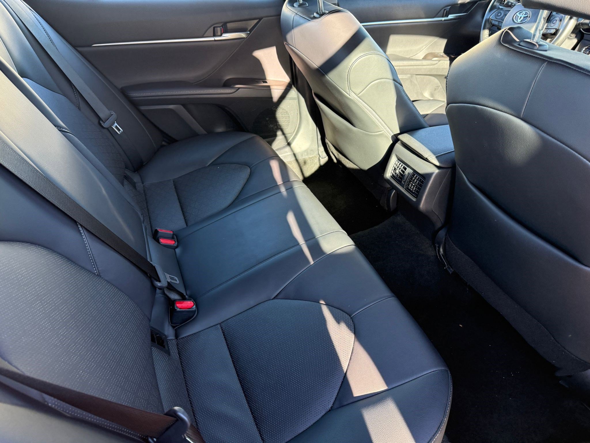 Used 2023 Toyota Camry XSE FWD image 16