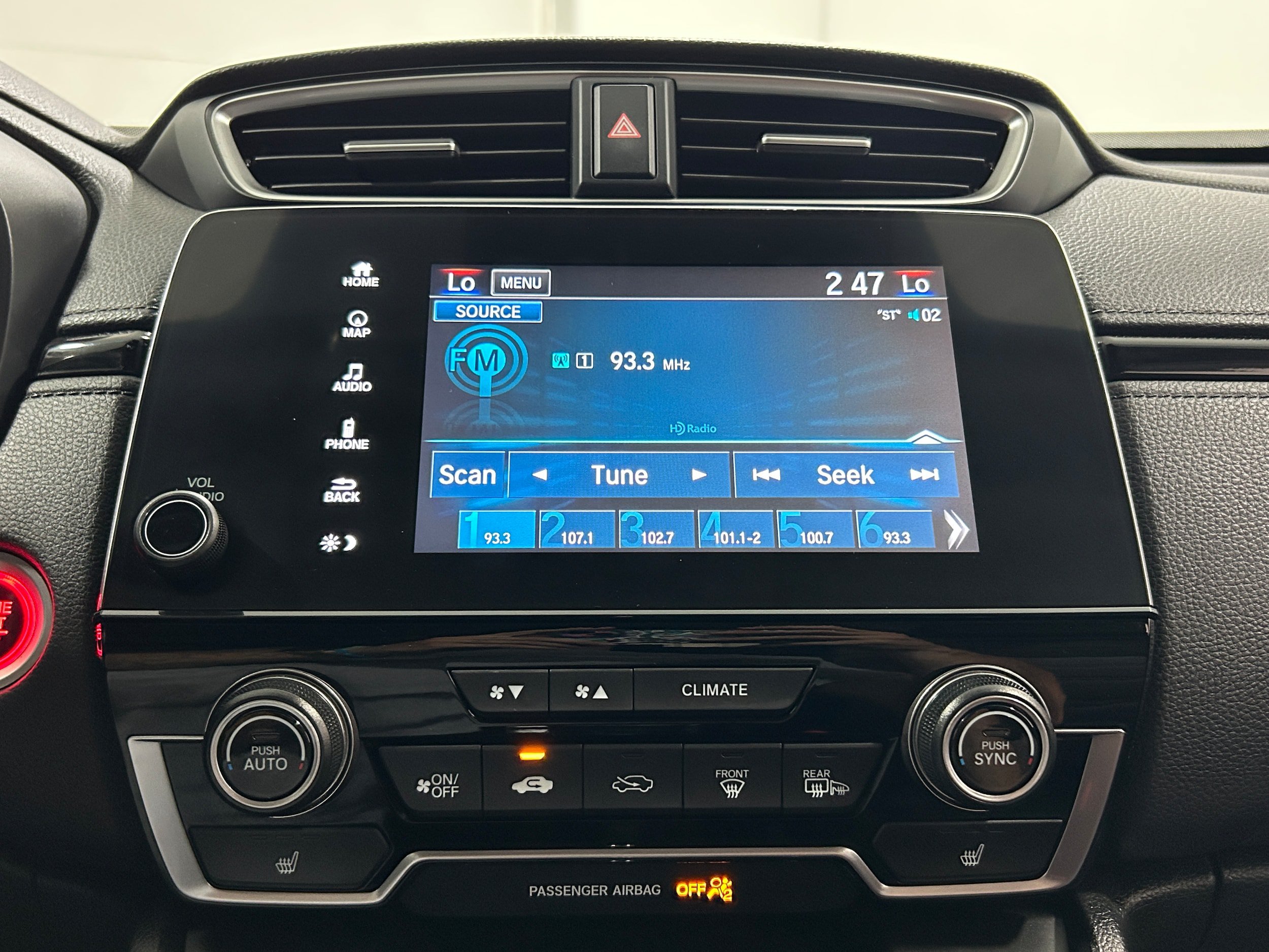 Used 2018 Honda CR-V Touring image 5