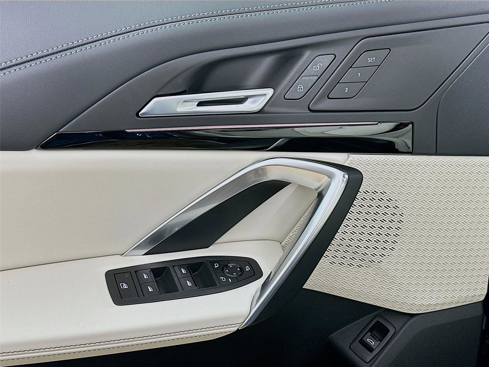 New 2026 BMW X1 xDrive28i w/ Technology Package image 18