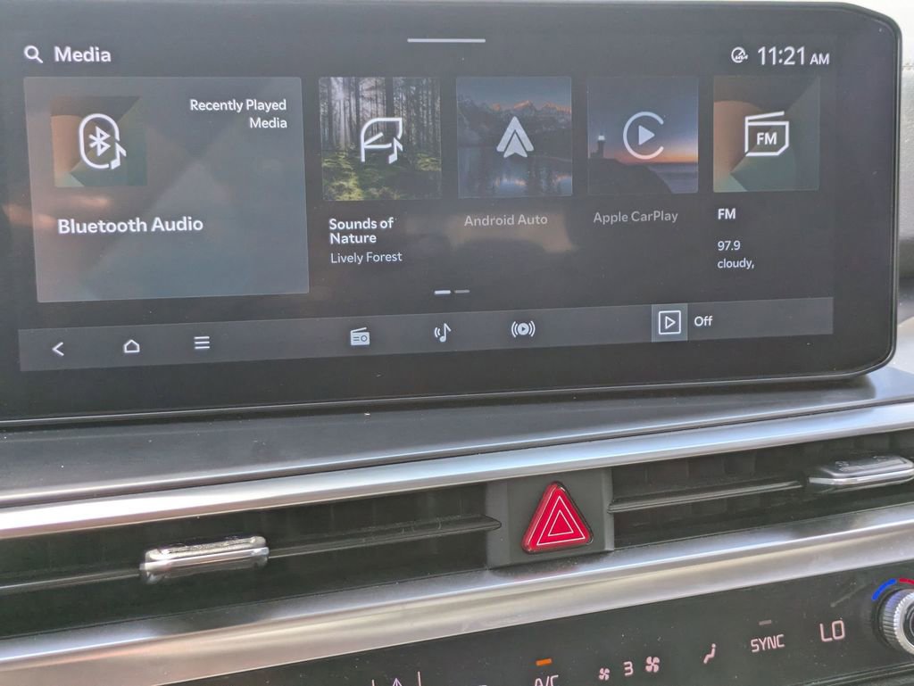 Used 2024 Kia Sorento S image 18