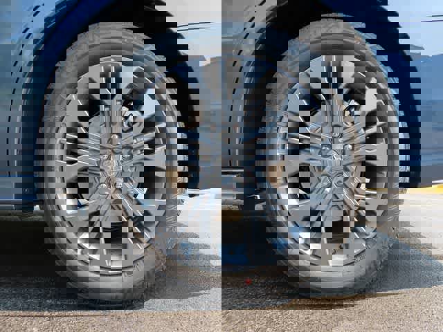 New 2026 Honda Odyssey Touring image 9