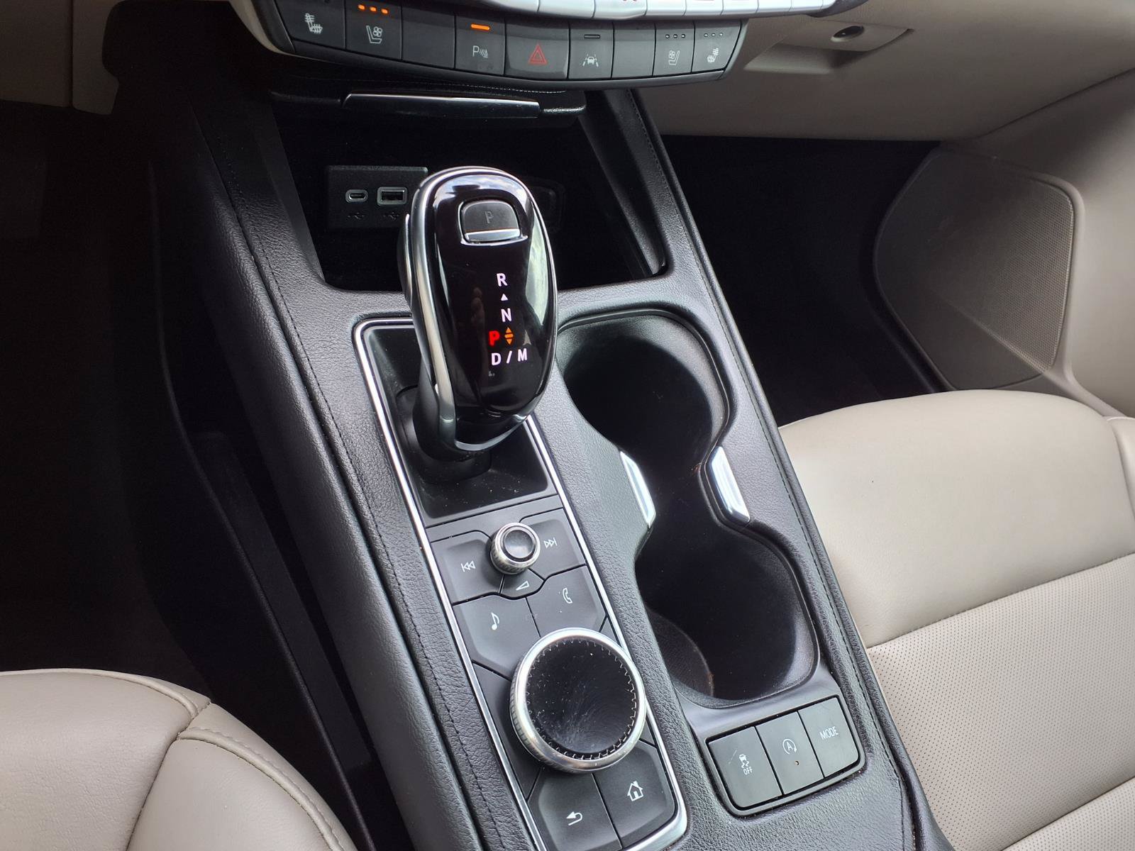 Used 2022 Cadillac XT4 Premium Luxury FWD image 12