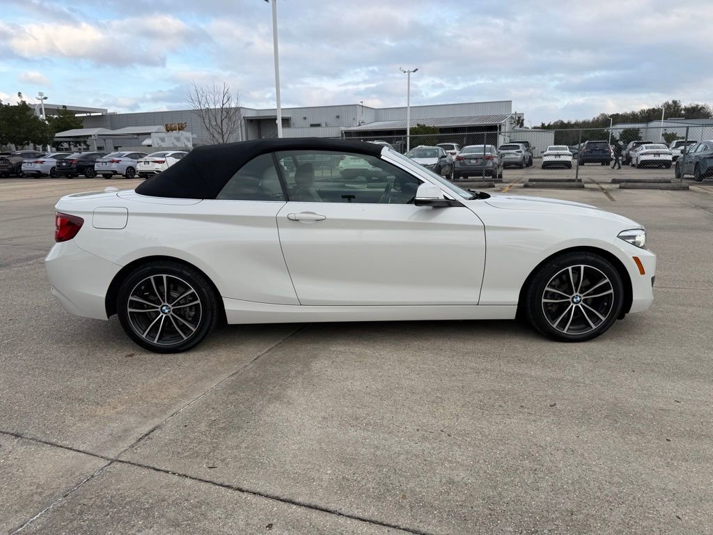 Used 2020 BMW 230i xDrive Convertible image 6