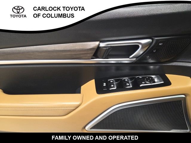 Used 2022 Kia Telluride SX w/ Towing Package FWD image 11