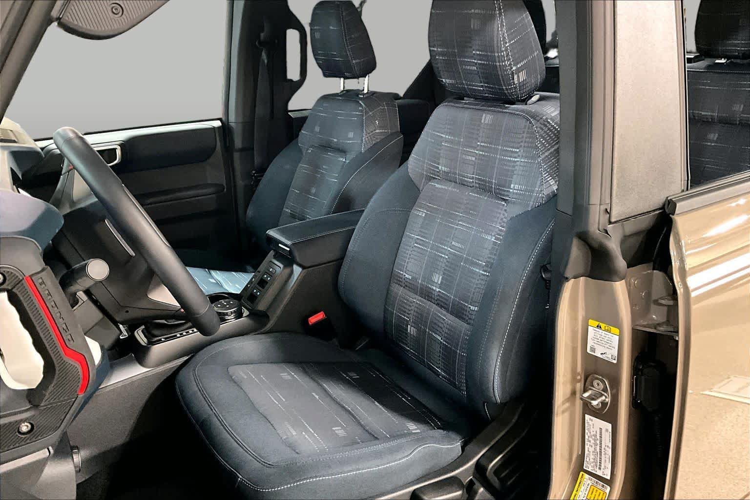 Used 2026 Ford Bronco Heritage Edition AWD/4WD image 8