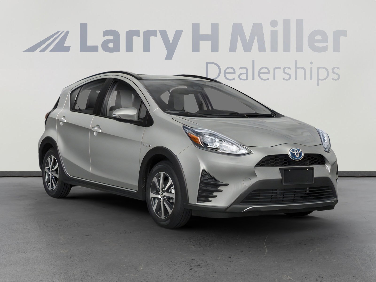 Used 2018 Toyota Prius C One FWD image 6