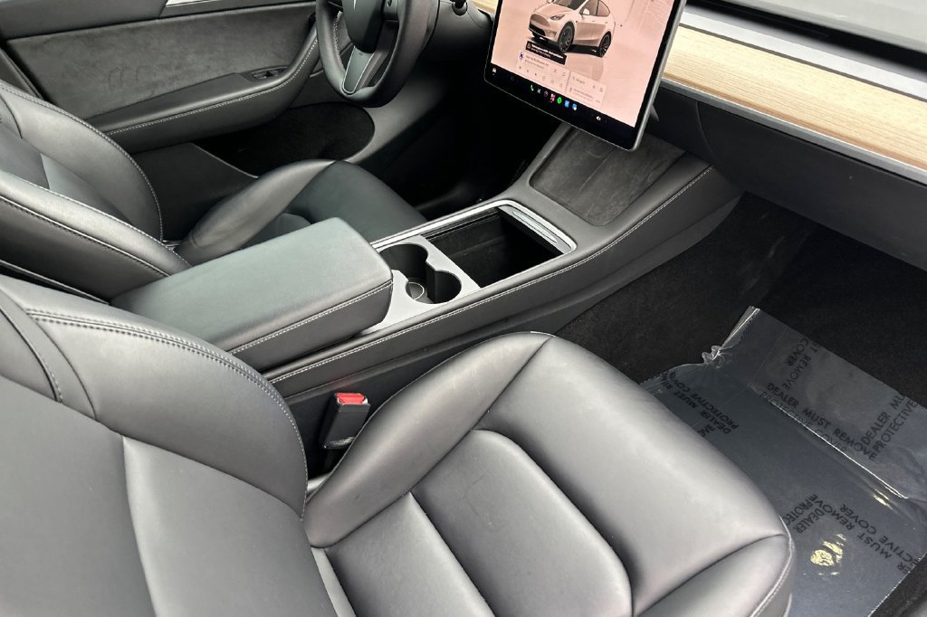 Used 2023 Tesla Model Y Performance AWD/4WD image 15