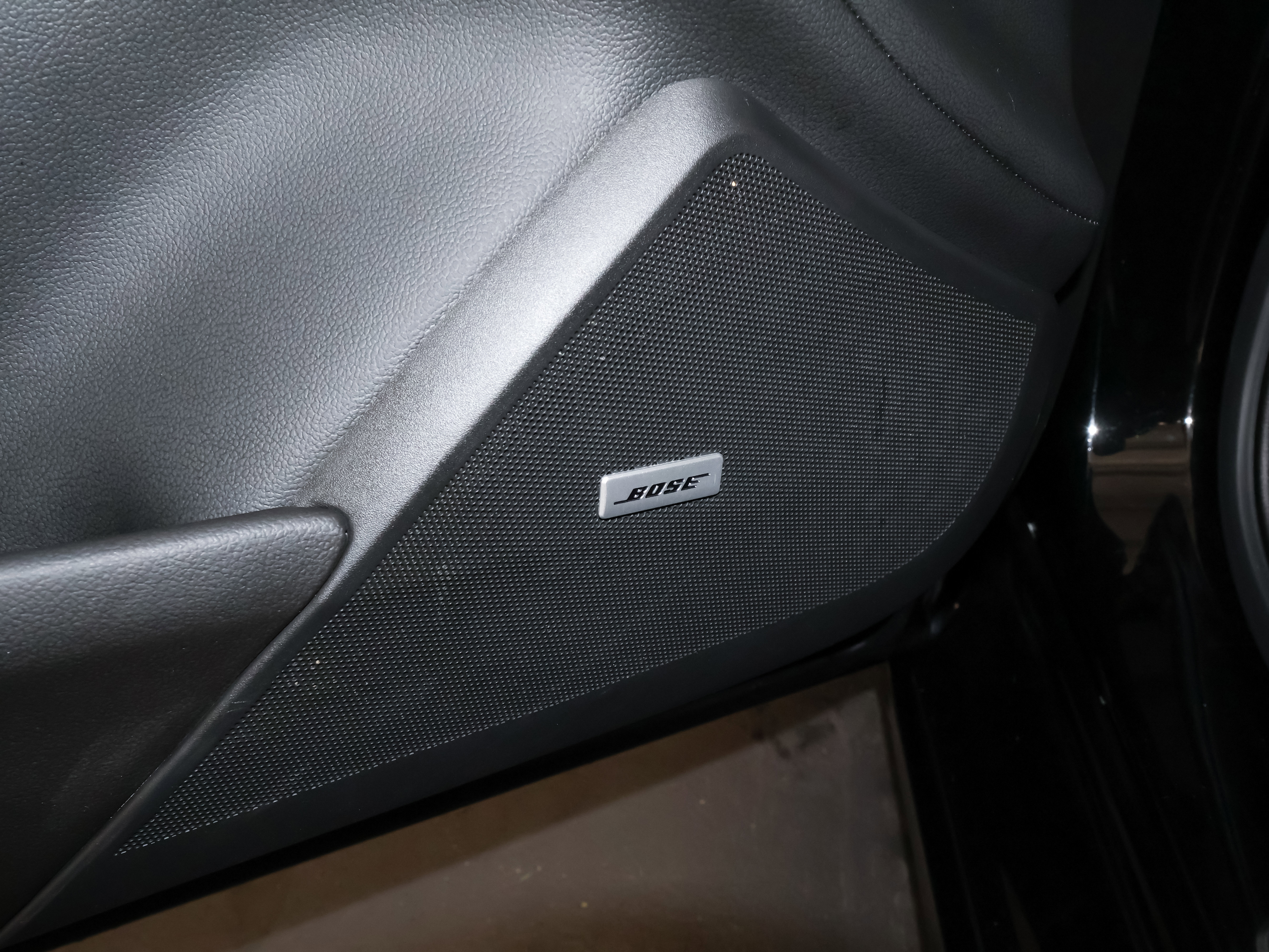 Used 2019 Cadillac CTS V w/ Luxury Package RWD image 20