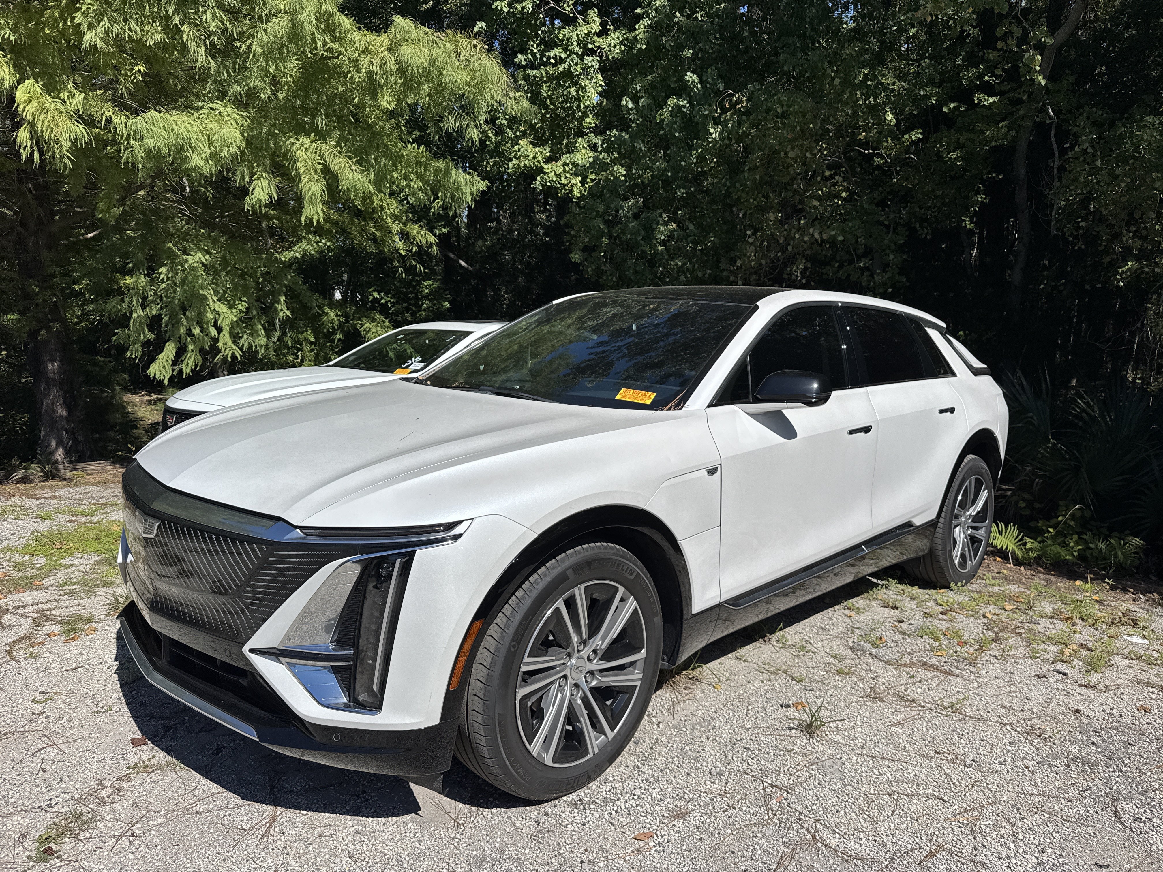 Used 2024 Cadillac Lyriq Tech RWD image 1
