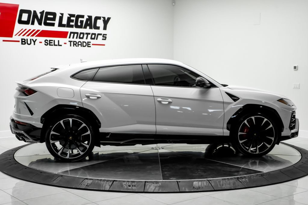 Used 2019 Lamborghini Urus AWD/4WD image 5