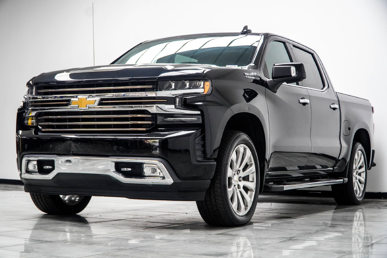 Used 2021 Chevrolet Silverado 1500 High Country AWD/4WD image 9