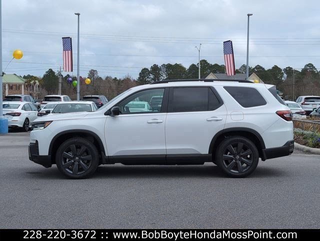 New 2026 Honda Pilot Sport image 2