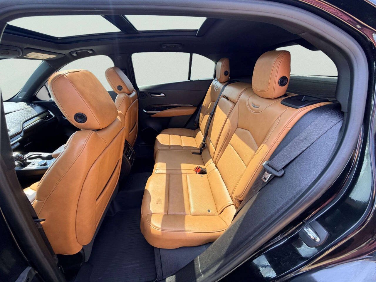 Used 2019 Cadillac XT4 Premium Luxury FWD image 25