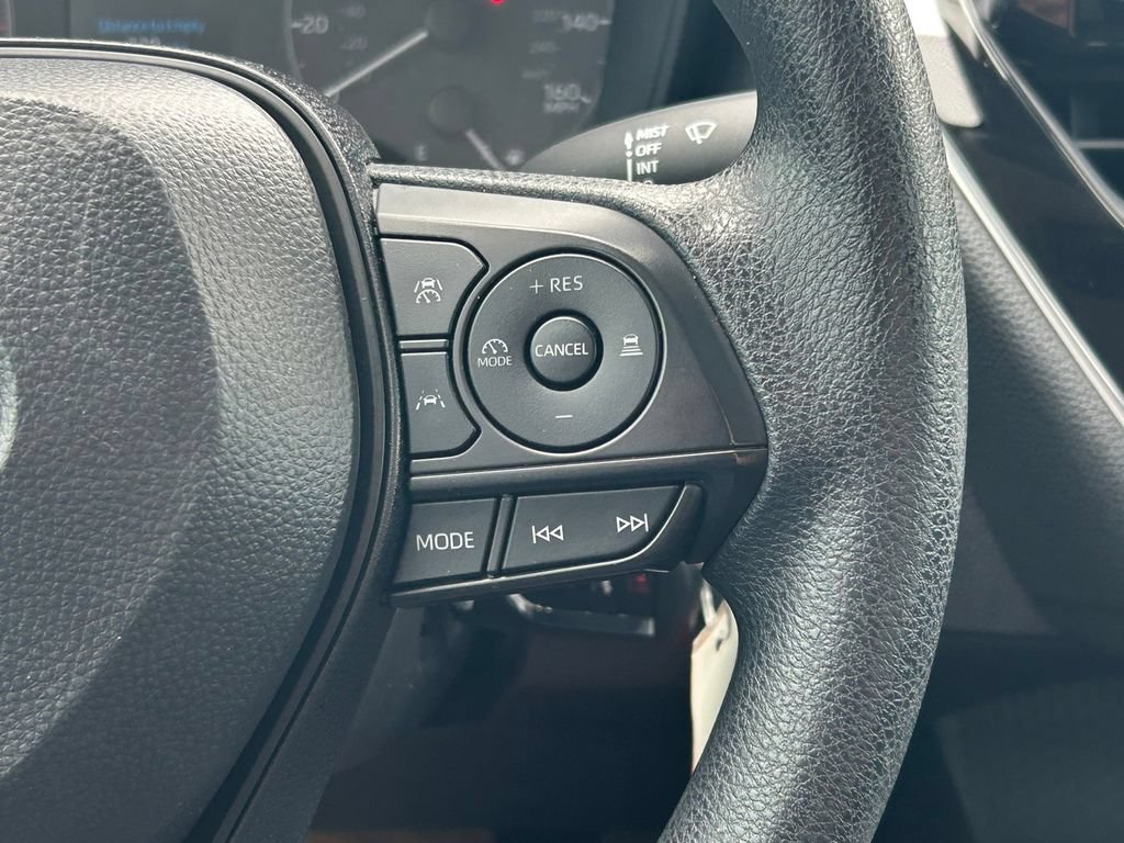 Used 2024 Toyota Corolla LE FWD image 32