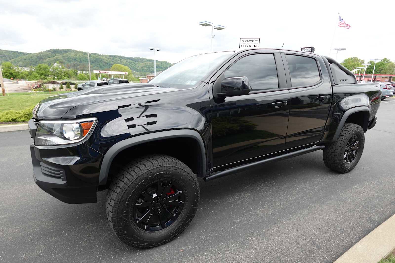 Used 2021 Chevrolet Colorado ZR2 w/ ZR2 Midnight Special Edition AWD/4WD image 8