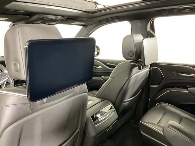 Used 2021 Cadillac Escalade Sport w/ LPO, ONYX Package image 25