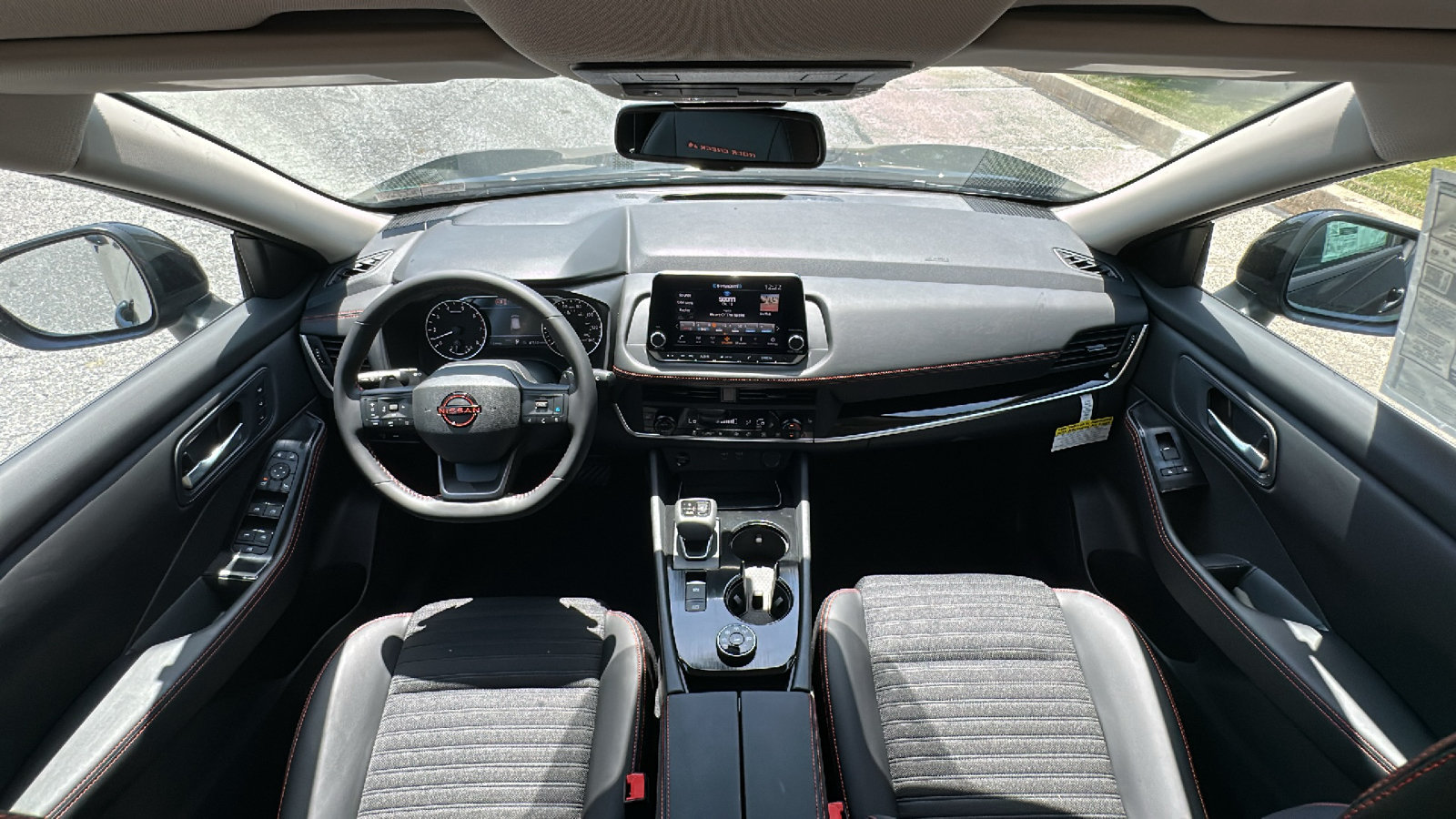 New 2026 Nissan Rogue SV AWD/4WD image 10