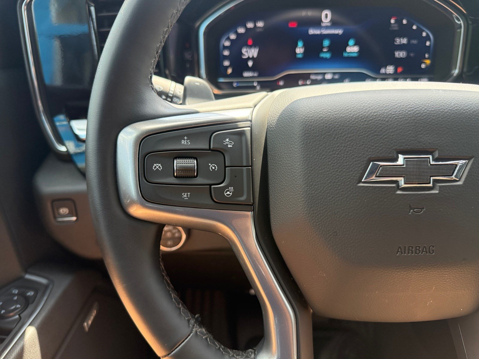 Used 2025 Chevrolet Silverado 1500 RST w/ Convenience Package II AWD/4WD image 24