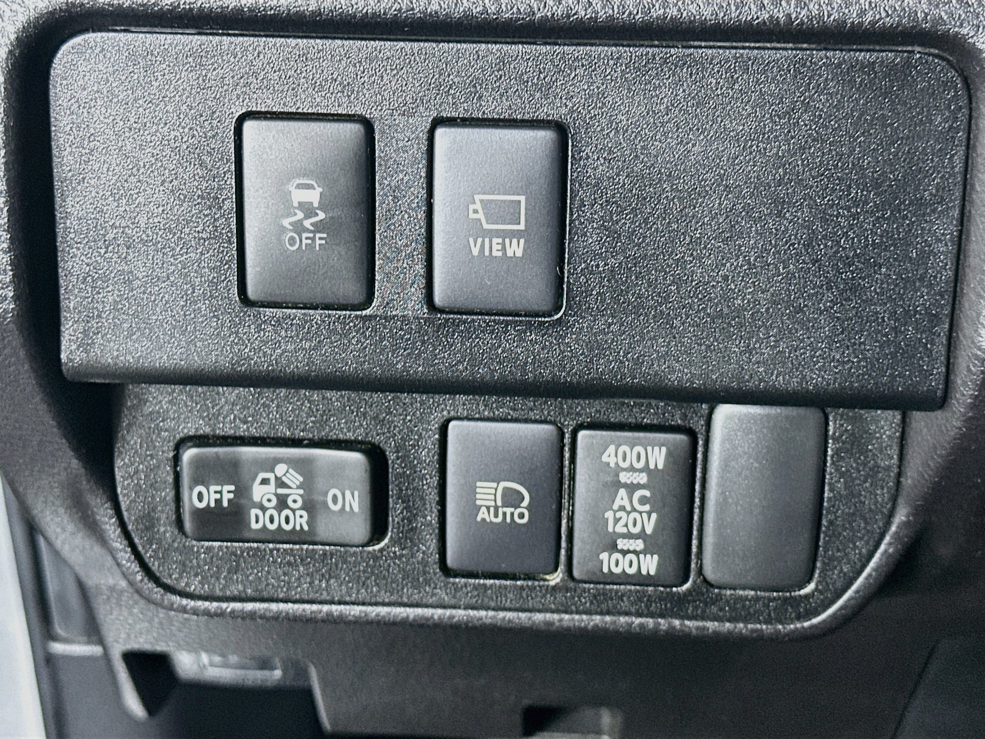 Used 2022 Toyota Tacoma Limited AWD/4WD image 17