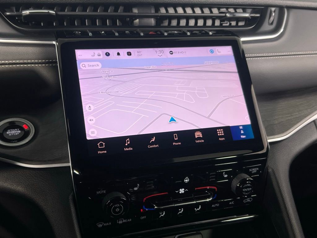 Used 2024 Jeep Grand Cherokee Limited image 15