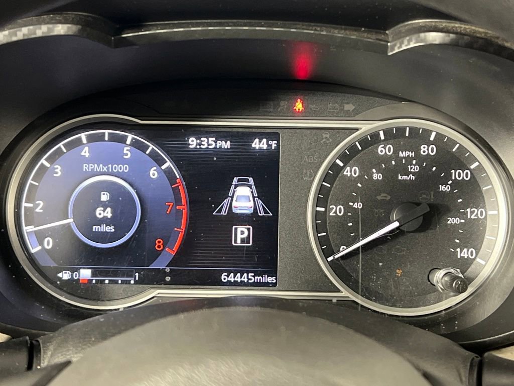 Used 2021 Nissan Versa SV image 11