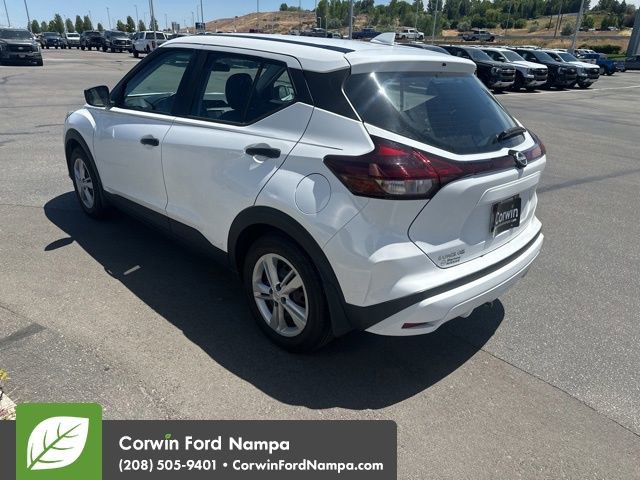Used 2023 Nissan Kicks S FWD image 5
