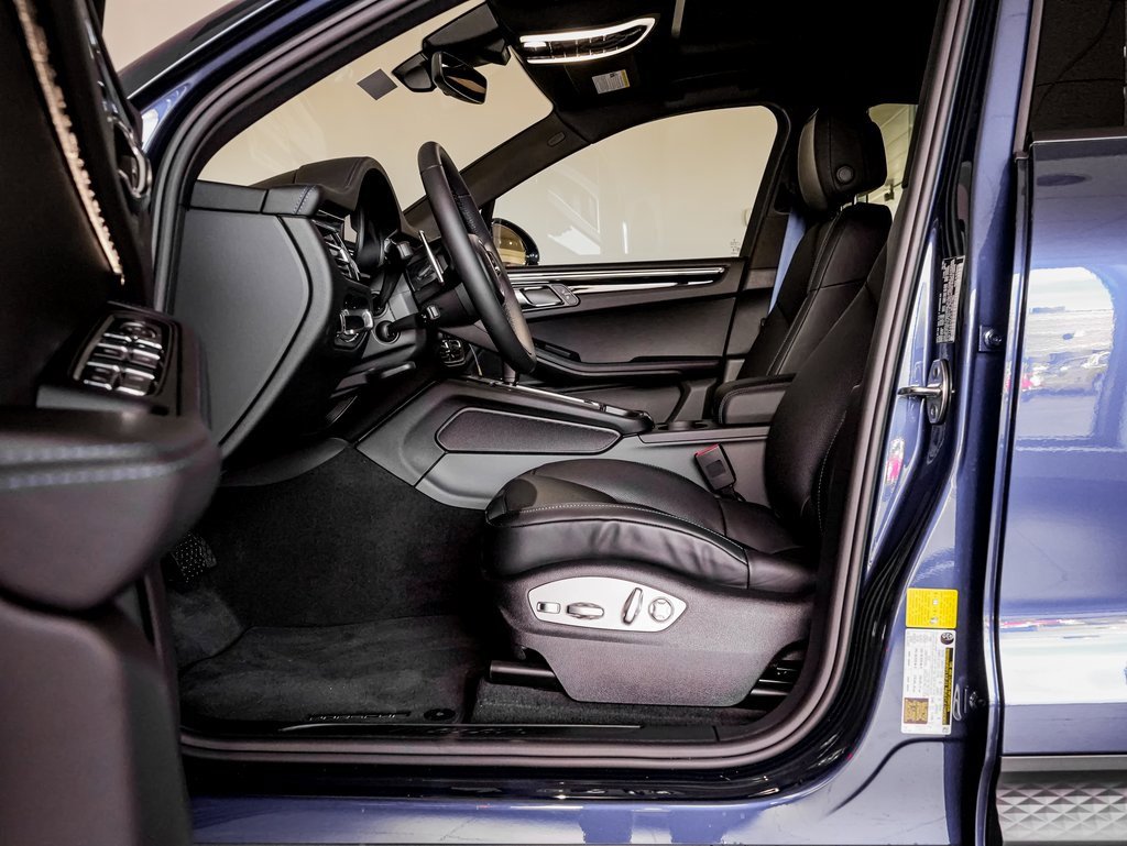 New 2026 Porsche Macan image 5