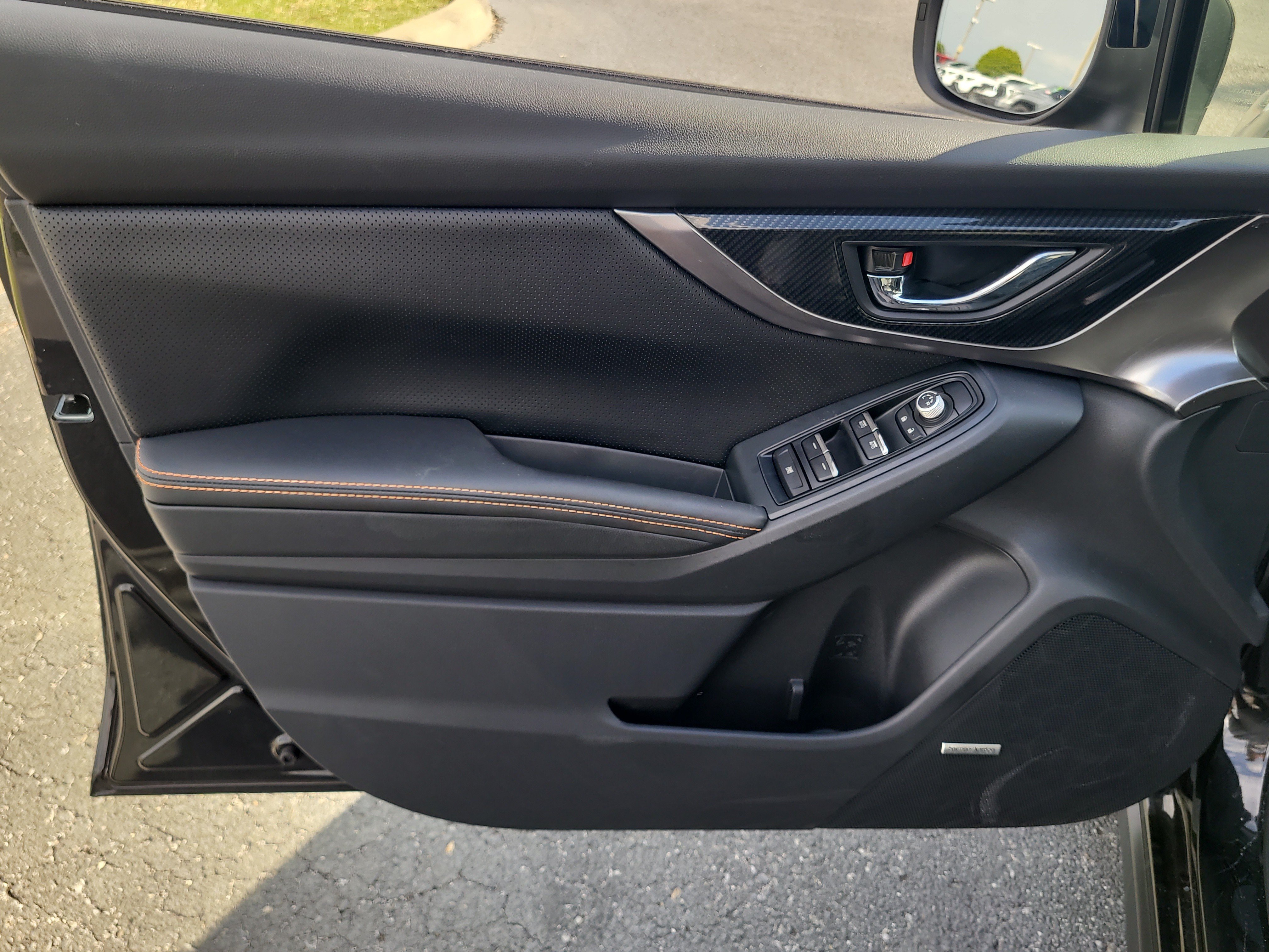 Used 2019 Subaru Crosstrek 2.0i Limited w/ Moonroof Package w/Navigation AWD/4WD image 16