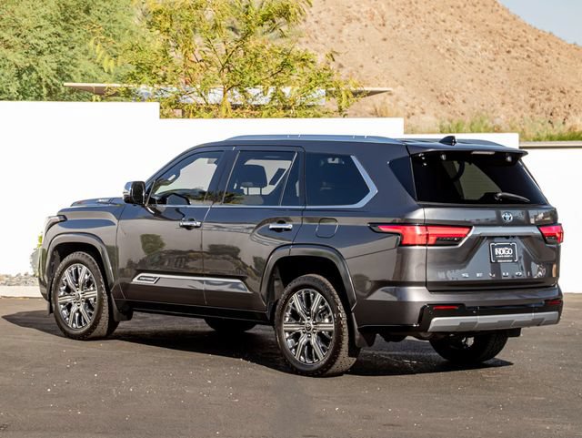 Used 2023 Toyota Sequoia Capstone AWD/4WD image 9