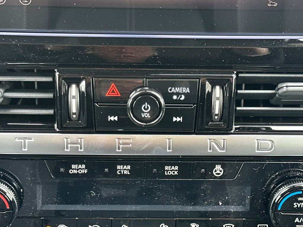 New 2026 Nissan Pathfinder SL image 23