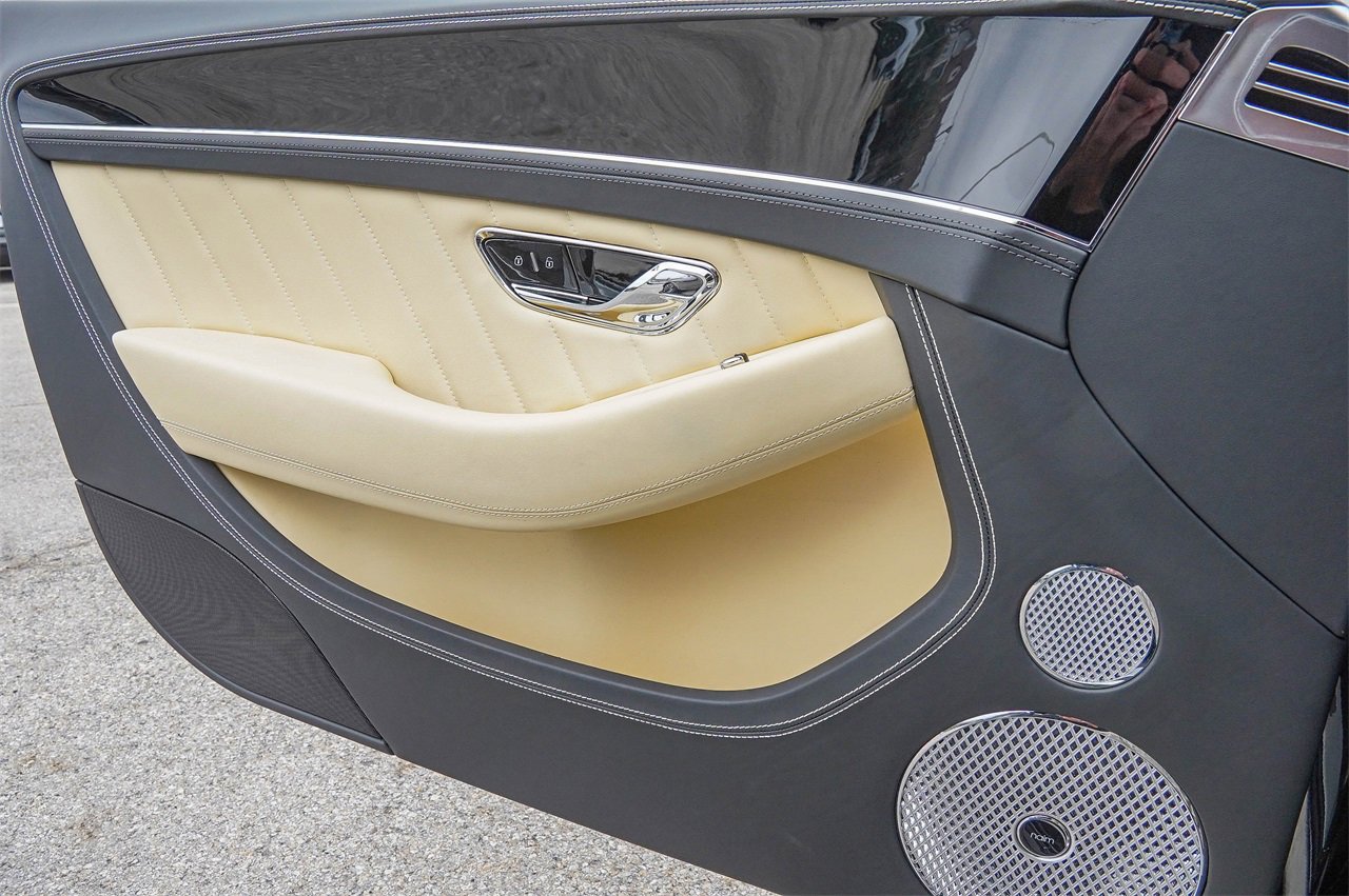 Used 2024 Bentley Continental GT image 35