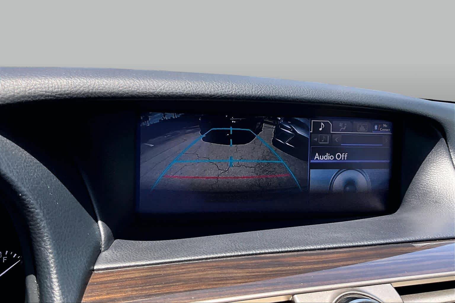 Used 2014 Lexus LS 460 w/ Comfort Package RWD image 25