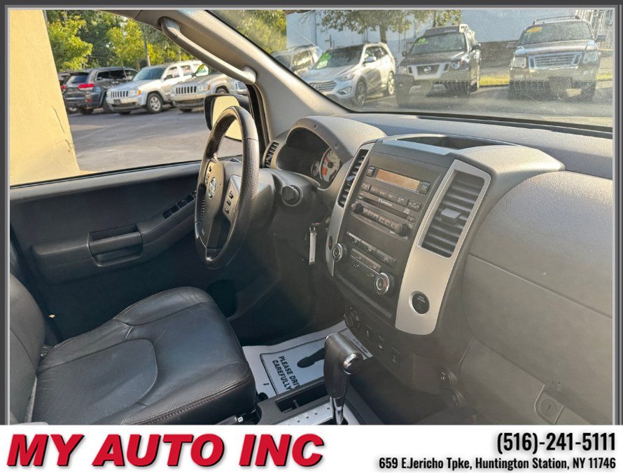 Used 2012 Nissan Xterra PRO-4X w/ Pro-4x Leather Pkg AWD/4WD image 25