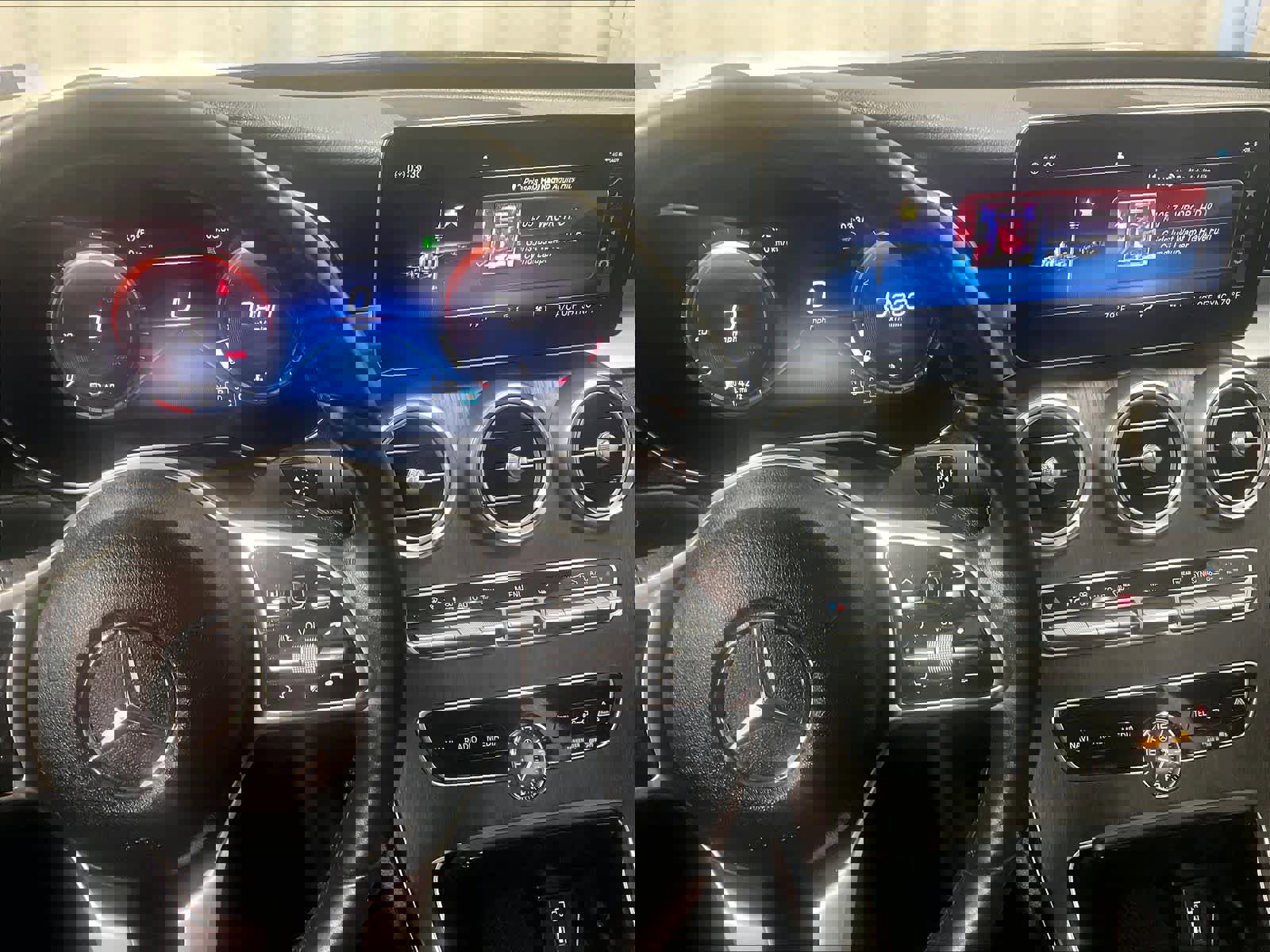 Used 2020 Mercedes-Benz C 300 4MATIC Sedan image 18