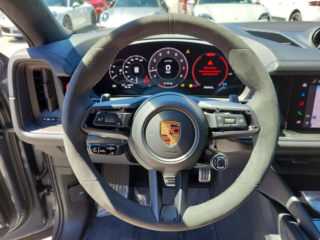 New 2026 Porsche Cayenne GTS image 33